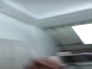 贫乳美眉 快进来 白浆这么多 几天没操了 啊啊爸爸快点 我好想要 好骚特别能叫 被无套输出 操喷了