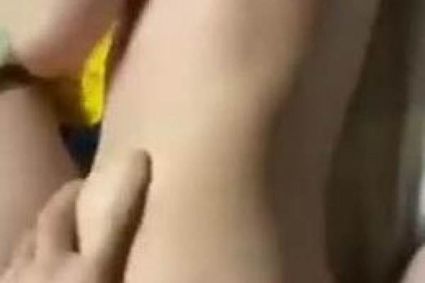 大奶少妇在家偷情 被大肉棒无套输出 内射 大姐骚叫不停