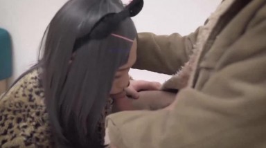 MD0067林思妤.猎人与猎物.兄妹乱伦阋墙.变装玩淫荡捉迷藏.硬上小野猫.麻豆传媒映画原创中文收藏版