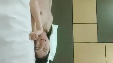 大吉大利吉】，今夜高端车模专场，175大长腿，极品御姐风，肤白貌美俏佳人，打桩机花式啪啪玩得尽兴