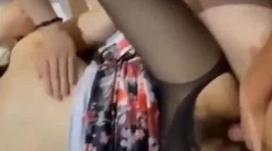 你把我老婆操爽了会叫你老公听到了吗哥们 慢慢来…你天天操会不会硬不起来 单男很羡慕 对话清晰