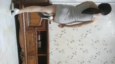 【清纯少妇致命诱惑】，绿帽男偷拍老婆，30岁极品小少妇，肤白人骚，短裙高跟，这身材看着就让人硬，无套干高潮