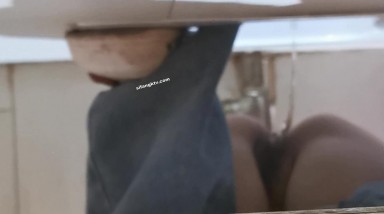 20牛逼坑神购物商城蹲守女卫生间偸拍多位高颜值女神小姐姐大小便拍脸又拍逼原档4K画质