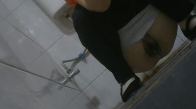 【精品厕拍合集】某房100RMB作品 高颜值网红系列 办公楼、全景偷窥众多颜值妹子嘘嘘 5216