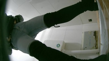 The latest toilet shooting in March 2022, the master sneaked into the unit women