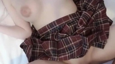 无套操JK清纯漂亮美眉 清澈的眼睛 绯红的小脸 粉嫩的超大乳晕 无毛小嫩穴 爱了爱了