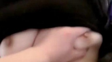 偷拍老板娘上厕所中午休息时间操了老板娘最后内射流精液