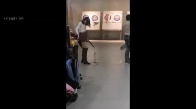 【厕拍精选】商场写字楼闯入厕拍合集 全是逼比人美的小姐姐
