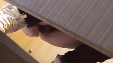 大神潜入商场女厕偷拍近距离偷窥多位美女的小黑鲍