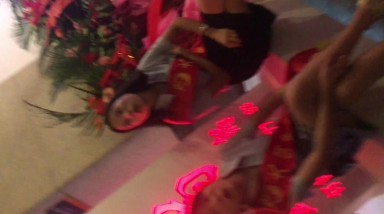 女厕厕拍一路跟踪饭店的美女迎宾 鲍鱼还挺嫩