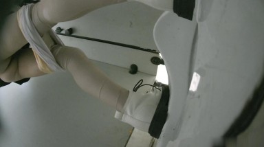 六月最新流出厕拍大神潜入纸箱厂女厕全景后拍气质少妇女财务屁股后面有颗痣