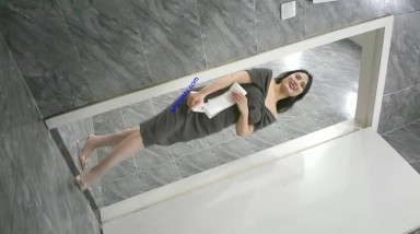 八月最新流出私房大神隔墙有眼 原创厕拍 等到一个性感高跟小少妇