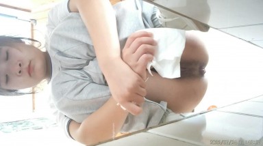 The latest leaked sneak shots of women