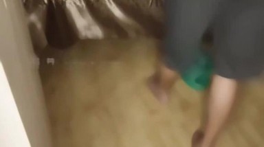 九月最新乱伦记录，医院上班的护士【离异小姨子】被姐夫挑逗强行上，小姨子好久没做爱了