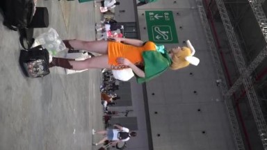 绝版无内裙底偷拍商场 公交 地铁 街头等各地顶级抄底 漂亮小姐姐