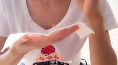 不喜慎入艾儿秀.原创高颜值重口系列粑粑汉堡 口嚼面包吐口水 拉粑粑