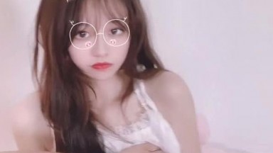 最新红遍全网绝美颜值91女神【不见星空】七月新作 超高颜值白睡衣乖乖女13又润又紧 扛腿爆插 高清1080P原版无水印